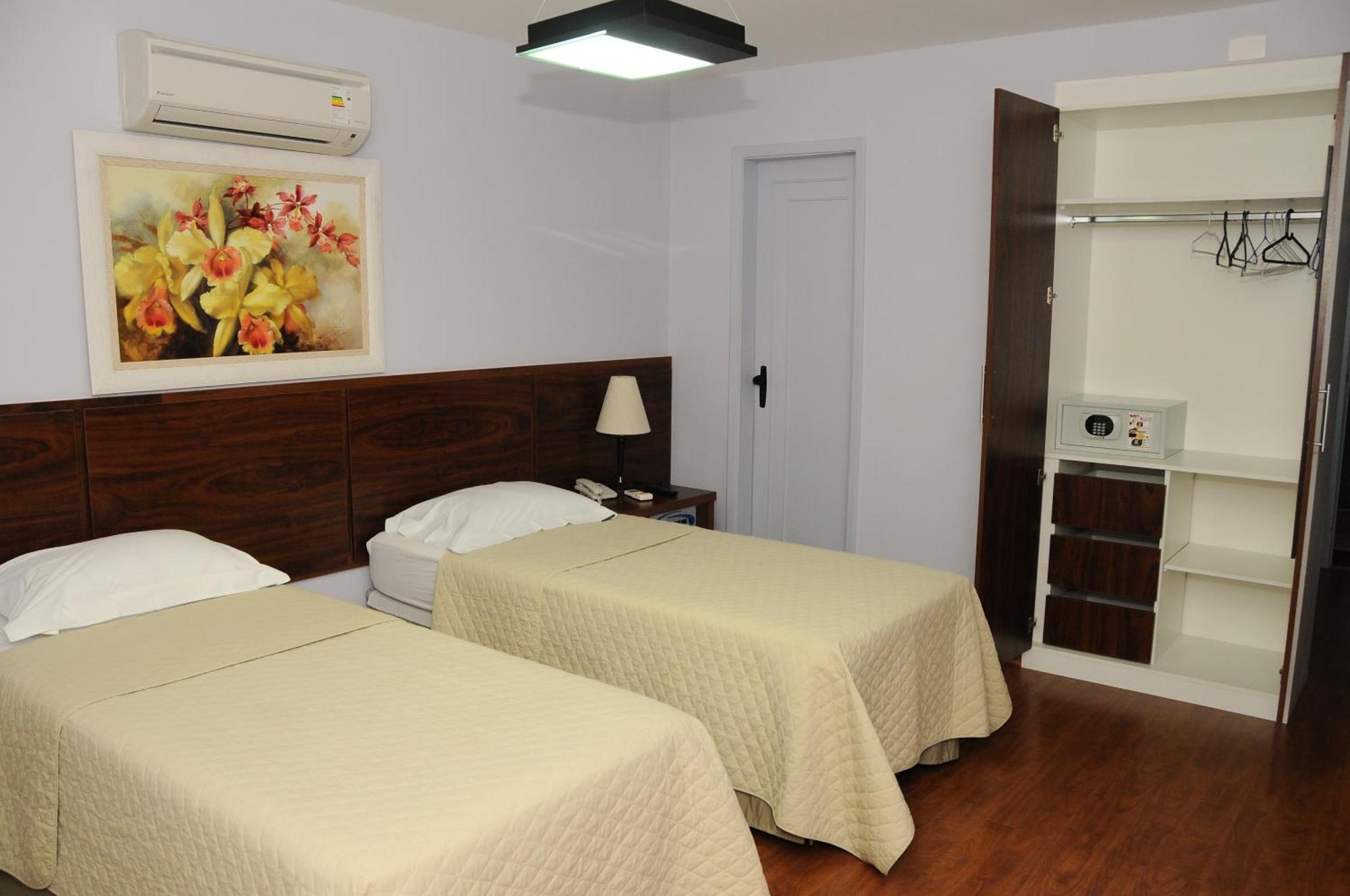 Gallant Hotel — Photos 1